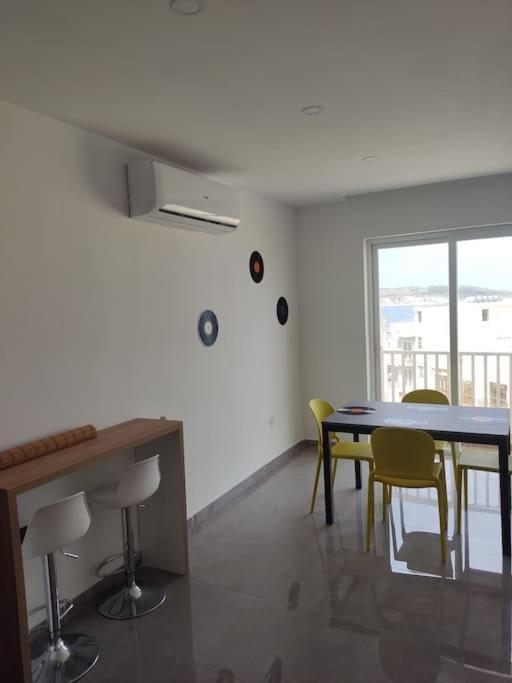 Sorriso Flat N.9 - Entire Unit Leilighet San Pawl il-Baħar Eksteriør bilde